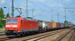185 167-4 mit Containerzug am 16.07.15 Bhf.