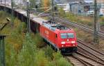 185 265-6 mit Ganzzug Rolldachwagen Richtung Berlin-Spandau, 22.10.12 Berlin-Putlitzbr�cke.