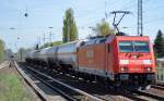 185 263-1 mit Kesselwagenzug am 17.04.14 Berlin-Karow.