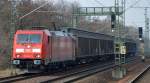 185 242-5 mit einigen Schiebewandwagen Richtung Berlin Marzahn am 10.03.15 Berliner Innenring Höhe Berlin Jungfernheide.