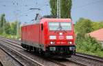 185 359-7 f�hrt am 13.08.13 bei Gewitter auf das Haltesignal vor dem Karower Kreuz Berlin zu und hat erst mal Rot.