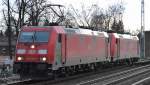185 333-9 mit 185 334-7 am haken Richtung Bernau am 02.01.15 Berlin-Karow.