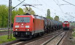 185 304-3 mit Kesselwagenzug (leer) Richtung Stendell am 03.05.17 Bf.