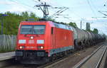 185 398-5 mit Kesselwagenzug am 05.07.17 Bf.