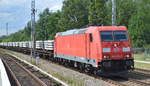 185 375-3 mit einem Ganzzug Oberbaustoffwagen mit Fertgbetongleisbohlen am 14.07.17 Mühlenbeck bei Berlin.