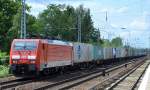 189 014-4 mit Containerzug am 29.07.15 Berlin-Hirschgarten.