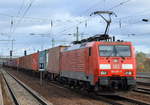 189 061-5 mit Containerzug am 20.11.17 Bf.
