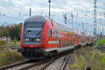RE3 nach Schwedt(Oder) mit 112 188 als Schiebelok am 11.10.17 Einfahrt Bf.
