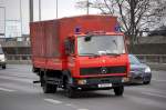Kleiner MB 809 LKW mit Planenabdeckung f�r interne Logistikaufgaben der Berliner Feuerwehr, 13.01.09 Berliner Stadtautobahn H�nhe Spandauer Damm Br�cke.