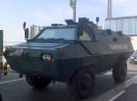 Ein gepanzertes Fahrzeug der Bundespolizei ist schon auf dem Vorfeld des neuen BER Willy Brandt Flughafen t�tig, Typ Thyssen TM 170-SW 4, 08.05.12 Sch�nefeld.