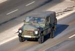 MB Gel�ndewagen  Wolf  der Bundeswehr, 25.01.10 Berliner Stadtautobahn H�he Kaiserdamm.
