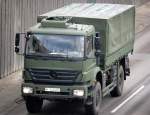 Gel�ndeg�ngiger MB AXOR LKW der Bundeswehr, 20.08.09 Berliner Stadtautoabhn H�he Knobelsdorffstr.