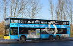 In den Ostberliner Außenbezirken eher die Ausnahme, ein BVG-Doppeldecker vom Typ MAN Lion’s City DD DL 09 (BVG Nr.: 3541) Werbung: HOCHSCHULE FRESENIUS auf der Linie 154 am S-Bhf. Raoul-Wallenberg-Str. Berlin-Marzahn, 17.11.17