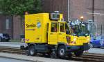Noch mal ein besseres Bild vom BVG Zweiwegefahrzeug auf Basis eines muticar Fumo zum Schmieren der TRAM-Gleise im Berliner Straßenbahnnetz am 22.08.14 Berlin-Weißensee.
