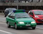 Im klassischen gr�nen Look ist dieses F�hrungsfahrzeug (Pkw Fu-Bundesausstattung), ein Ford Scorpio Tunier der Berliner Polizei, 12.03.09 Berliner Stadtautobahn H�he Spandauer damm Br�cke.