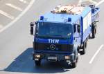 Ein MB 917 Mannschaftslastwagen (MLW) mit Bootsh�nger des THW, 02.07.08 Berliner Stadtautobahn H�he Spandauer Damm Br�cke.