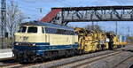 Eisenbahnbau- und Betriebsgesellschaft Pressnitztalbahn mbH, Jöhstadt (PRESS) mit ihrer  218 333-3  (NVR:  92 80 1218 333-3 D-PRESS ) und der MGW Plasser & Theurer
