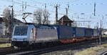 METRANS Rail s.r.o., Praha [CZ] mit der geleasten Akiem Lok  186 363-8  [NVR-Nummer: 91 80 6186 363-8 D-AKIEM] und einem KLV-Zug Höge Bahnhof Frankfurt (Oder) weiter nach Polen am 22.03.25 