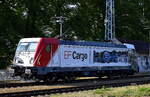 LOCON LOGISTIK & CONSULTING AG, Berlin [D] mit ihrer  187 086  [NVR-Nummer: 91 80 6187 086-4 D-LOCON] am 30.07.25 Höhe Bahnhof Ruhland auf dem Weg einen Containerzug vom BASF Werk Schwarzheide zu