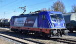 Raildox GmbH & Co. KG, Erfurt [D]  mit ihrer  187 317-3  [NVR-Nummer: 91 80 6187 317-3 D-RDX] am 02.03.26 Höhe Bahnhof Lutherstadt Wittenberg Hbf.