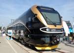 LEO EXPRESS gleichnamig hei�t der Triebzug und die tschechische Firma die diesen von STADLER gebauten FLIRT auf der Strecke Prag-Ostrava ab Dezember 2012 anbieten m�chte, 18.09.12 Inno Trans Berlin.