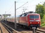 PbZ mit 120 146-6 Richtung Berliner Innenstadt, 05.05.11 Berlin-Pankow.