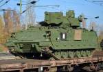 Ein US-amerikanischer Flugabwehrpanzer Typ M6 Linebacker am 31.10.15 Bhf.