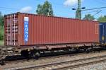 Auch diese rotbraunen Container geh�ren zur US-amerikanischen CRONOS Group, 12.08.14 Bhf.