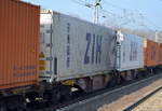 Weiße Container aus China vom ZIH China-Europe Railway Express am 16.02.17 Bf.