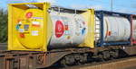 Ein weiterer 20ér Tankcontainer der französischen Fa. Eurotainer SA (UN.Nr.: X338/1295 = Trichlorsilan) daneben ein 20ér Tankcontainer der Fa. FPG Raffles Pte. Ltd. aus Singapore (UN-Nr.: 90/3082 = Umweltgefährdender Stoff, flüssig, N.A.G.) am 01.02.18 Bf. Flughafen Berlin-Schönefeld.
