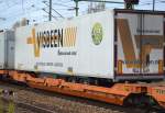 Sehe ich zum erstem mal auf dem Poznan Shuttle einen LKW-Auflieger der niderländischen Spedition VISBEEN (MULTIMODAL REEFER LOGISTICS) am 09.10.14  Flughafen Berlin-Schönefeld.