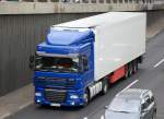 DAF XF 105 Zugmaschine mit K�hlthermoauflieger, 21.09.10 Berliner Stadtautobahn H�he Knobelsdorffstr.