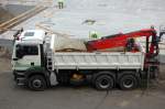 MAN TGS 26.440 Baukipper mit EPSILON/PALFINGER M110L Hydraulikgreifarm der Fa.J�rgen Herbst, 15.11.12 Berlin-Pankow.