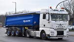 Fuhrbetrieb König - Mike König Transporte mit einem MAN TGX Sattelkipper am 25.03.25 Berlin Marzahn.