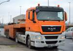 MAN TGX 18.440 mit Auflieger für Betonfertigteile am 26.01.15 Berlin-Moabit.