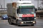 MB ACTROS 2540 Abrollkipper der Entsorgungsfirma REMONDIS, 08.12.08 Berliner Stadtautobahn H�he Spandauer Damm.
