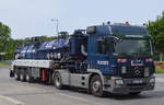 Eine MB ACTROS 1841 Zugmaschine mit Abwassertransport-Kesselauflieger der Fa. bud GmbH/ Berliner Umweltdienste am 27.06.17 Berlin-Marzahn.