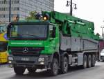 MB ACTROS V8 5051 mit Putzmeister Betonpumpe der Fa. HEIDELBERGER BETONPUMPEN am 16.07.15 Berlin-Alexanderplatz.
