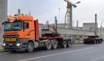 MB ACTROS 2655 Schwerlastzugmaschine mit einem Langtransport (Bindertransport) mit Nachläufer mit Betonfertigteil der Fa.