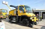 Die bekannte Firma ZWIEHOFF mit einem zweiwegetauglichen MB UNIMOG U400 als Rangierfahrzeug umgebaut, 18.09.12 Inno Trans Berlin.