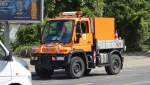 MB UNIMOG U 400 der Berliner Verkehrsbetriebe (BVG)  SchleppService  am 11.06.15 Berlin-Pankow.