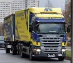 Ein Fahrschul SCANIA R420 LKW Hangerzug der Fa.Dr.