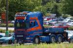 Eine weitere pr�chtige SCANIA Zugmaschine mit Tiefladeauflieger der Sped.