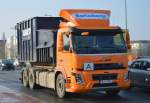 Ein VOLVO FMX 540 Abrollkipper der Fa.