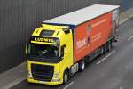 Moderner VOLVO FH Sattelzug der Fa.LUDWIG i.A der Fa.Mazak am 13.04.15 Berliner Stadtautobahn Höhe Kaiserdamm.