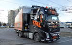 Optisch coole VOLVO FH 500 Zugmaschine mit Trailer der TML Spedidition GmbH am 22.03.17 Berlin-Marzahn.