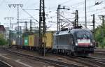 MRCE Dispolok 182 562-9 (ES 64 U2-062, Siemens Bj.2004) für boxXpress mit Containerzug am 24.05.14 Durchfahrt Fulda Hbf.