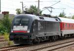 MRCE Dispolok f�r die DB unterwegs, ES 64 U2-072 (Siemens, Bj.2004) mit PbZ am 04.08.10 Berlin-Blankenburg.