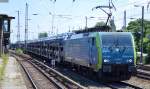 PKPC mit MRCE Dispolok 189 802/EU45-802 mit PKW-Transportzug fabrikneuer Vauxhall Astra am 17.06.15 Berlin-Köpenick.
