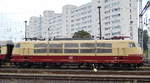 Völlig überraschend stand die 103 113-7 vom DB Museum Koblenz Lützel mit drei TEE Rheingold in der Nacht vom 19.09-20.09.17 in Berlin-Lichtenberg abgestellt.